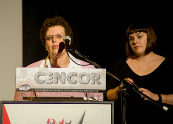 María Antonia García-Heras y Marta López-Rey presentando la gala de clausura